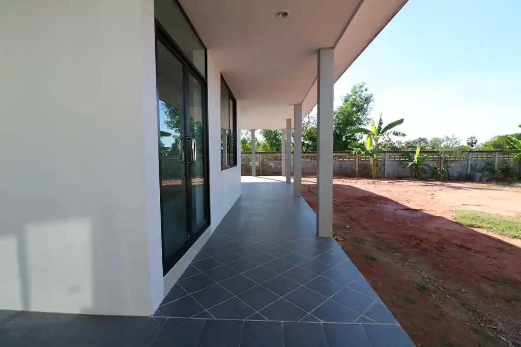 Tenanted 4 bedroom, 3 bathroom home on a large plot for sale in Mu Mon, Udon Thani, photo 6