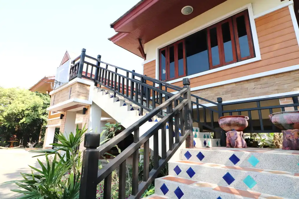 4 bedroom, 5 bathroom stylish 664 sq m home with lake views for sale in Nong Khai, photo 24