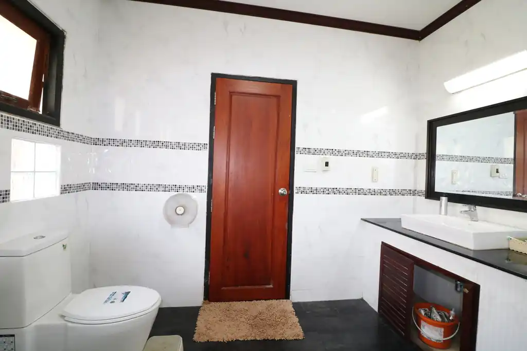 4 bedroom, 5 bathroom stylish 664 sq m home with lake views for sale in Nong Khai, photo 44