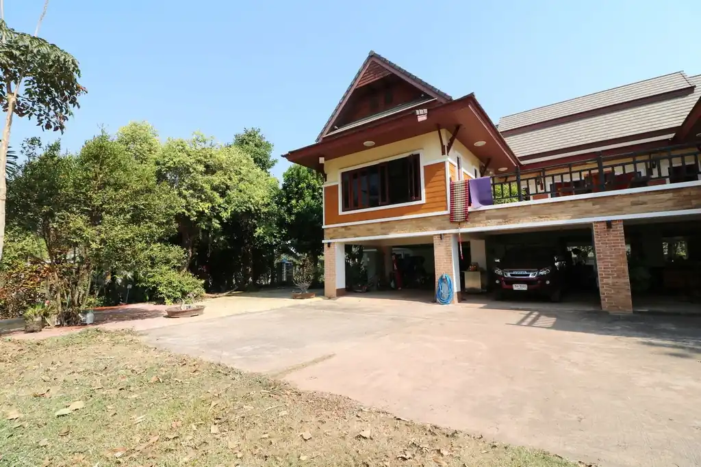 4 bedroom, 5 bathroom stylish 664 sq m home with lake views for sale in Nong Khai, photo 5