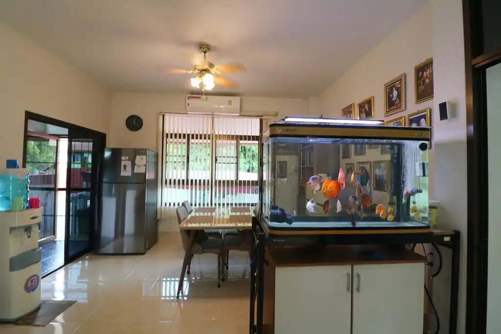 Elegant 3-bedroom pool home for sale in Sawang Daen Din, Sakon Nakhon, photo 14