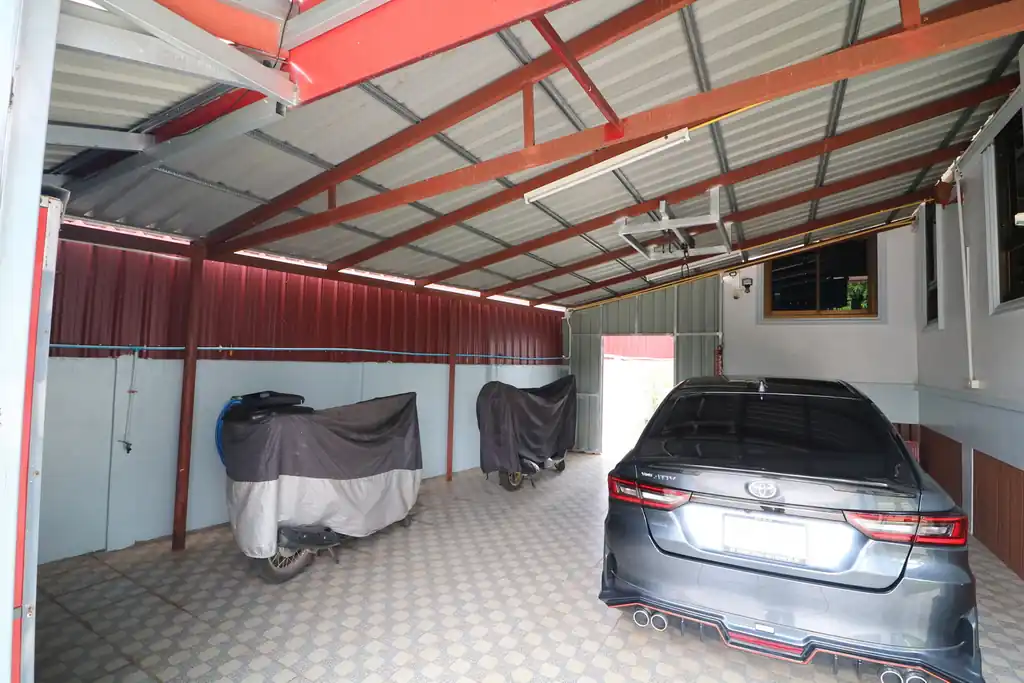Elegant 3-bedroom pool home for sale in Sawang Daen Din, Sakon Nakhon, photo 38