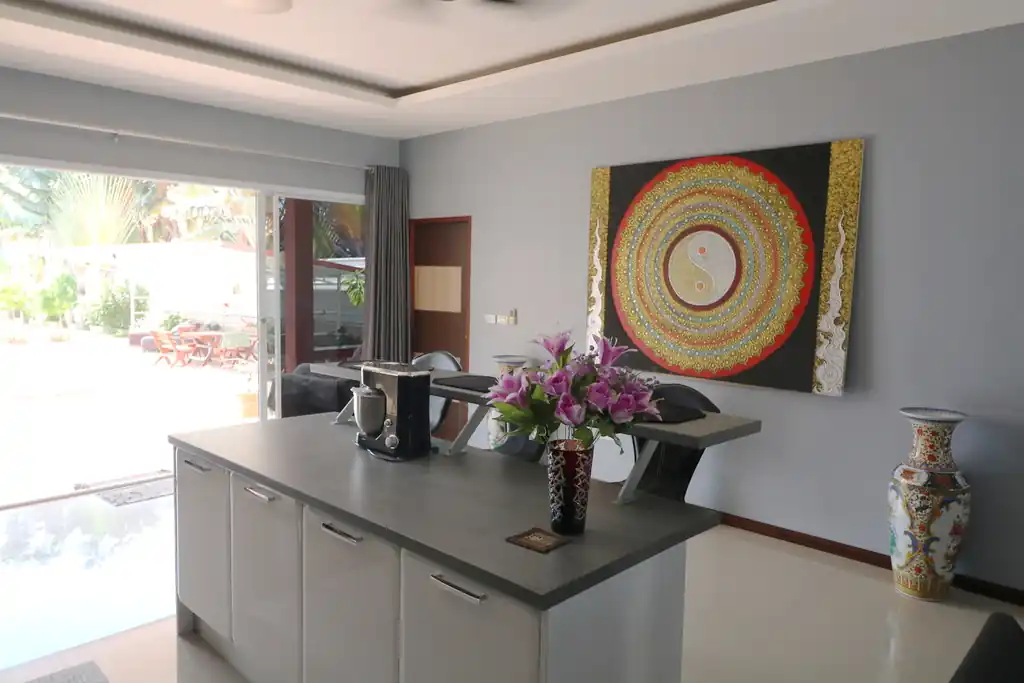 4 bedroom, 5 bathroom lakeview home for sale with furnishings, Ban Tat, Udon Thani, photo 12
