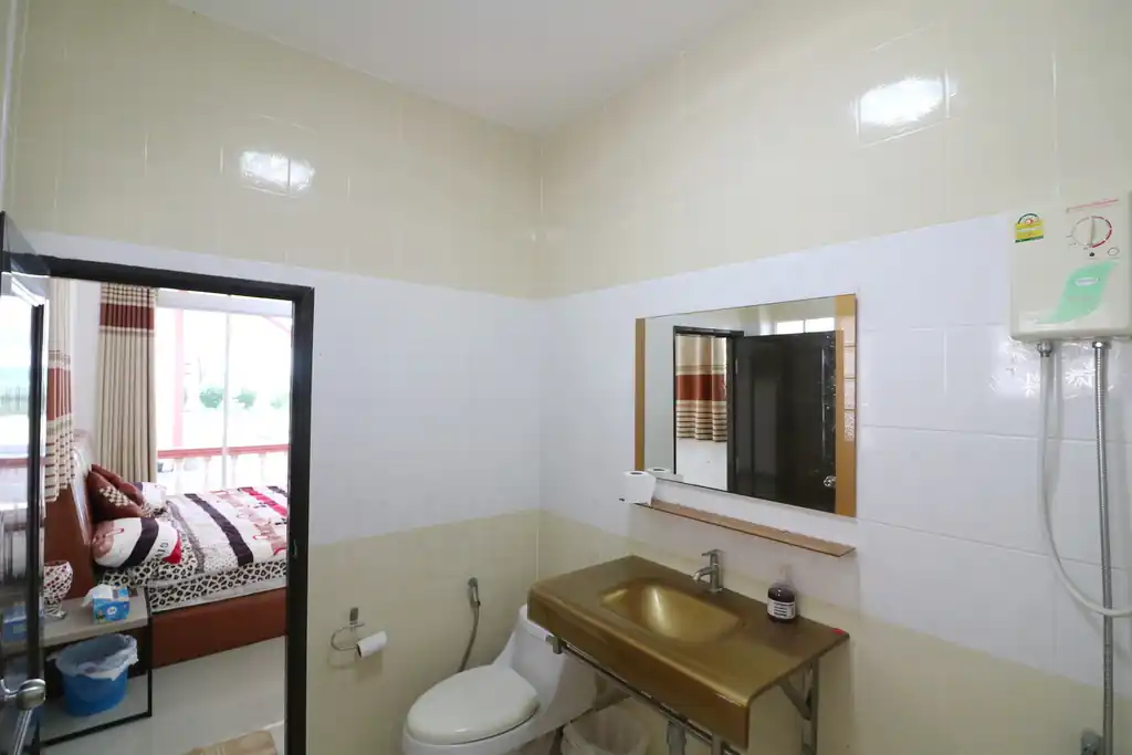 4 bedroom, 5 bathroom lakeview home for sale with furnishings, Ban Tat, Udon Thani, photo 27