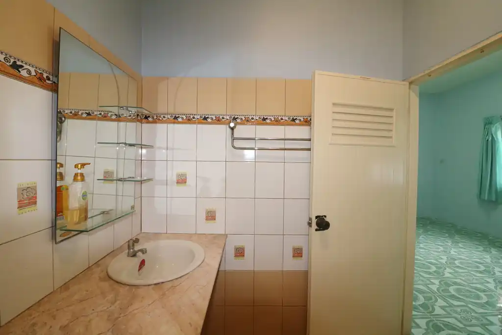 Tenanted 3 bedroom, 2 bathroom home for sale in Mak Khaeng, Udon Thani, photo 14