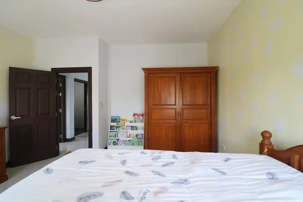 Two homes with 5 bedrooms and 4 bathrooms for sale on 1 rai 90 talang wah, Kumphawapi, Udon Thani, photo 44