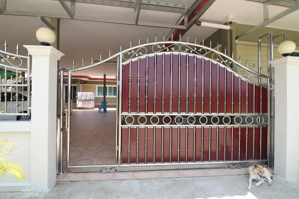 Two homes about 4 years old for sale in Hin Khon, Lam Plai Mat, Buriram, photo 4