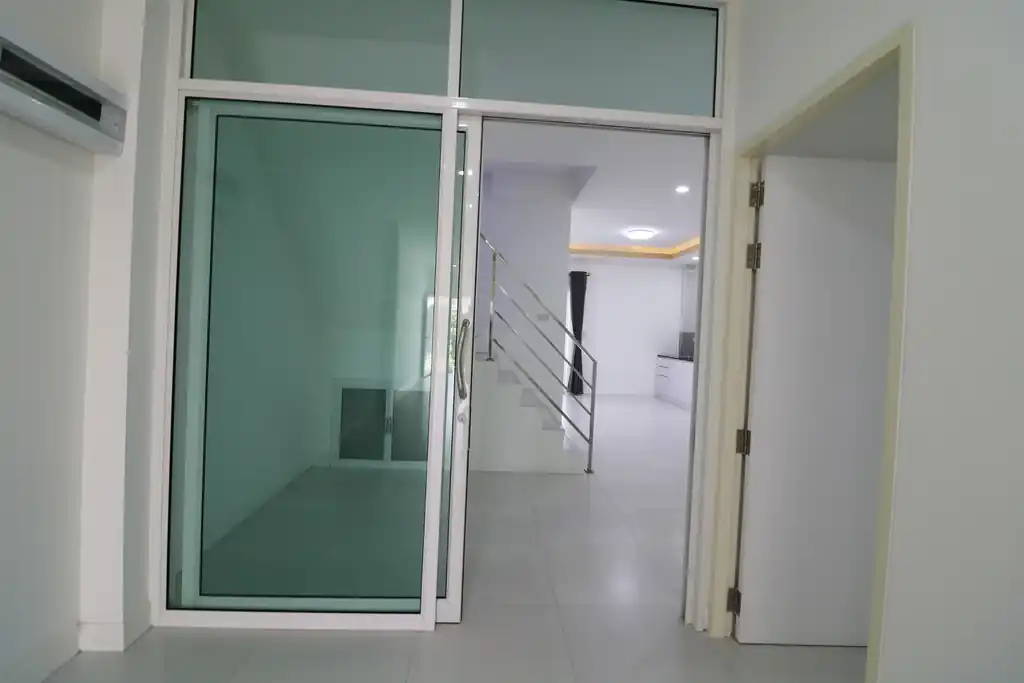 2-year-old 4 bedroom, 4 bathroom two-level home with disabled facilities for sale in Chum Phae, Khon Kaen, photo 12