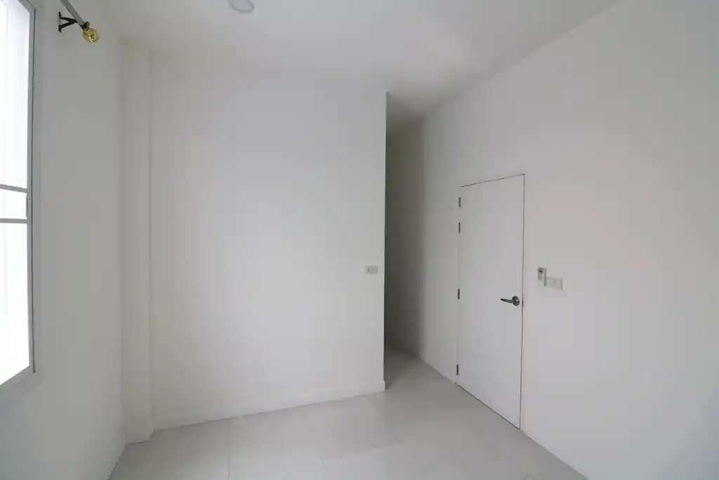2-year-old 4 bedroom, 4 bathroom two-level home with disabled facilities for sale in Chum Phae, Khon Kaen, photo 43