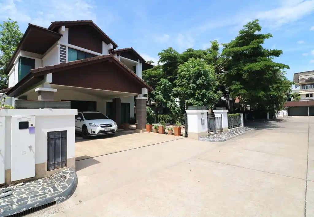 3 bedroom home with en-suite bathrooms for sale in Le Cellini estate, Mak Khaeng, Udon Thani, photo 3