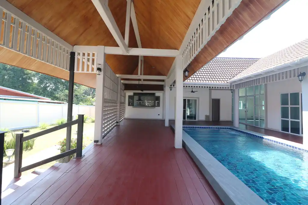 4 bedroom, 5 bathroom pool home on 1 rai for sale in Udon Thani, photo 16