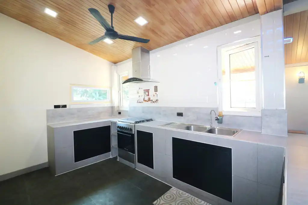 4 bedroom, 5 bathroom pool home on 1 rai for sale in Udon Thani, photo 38