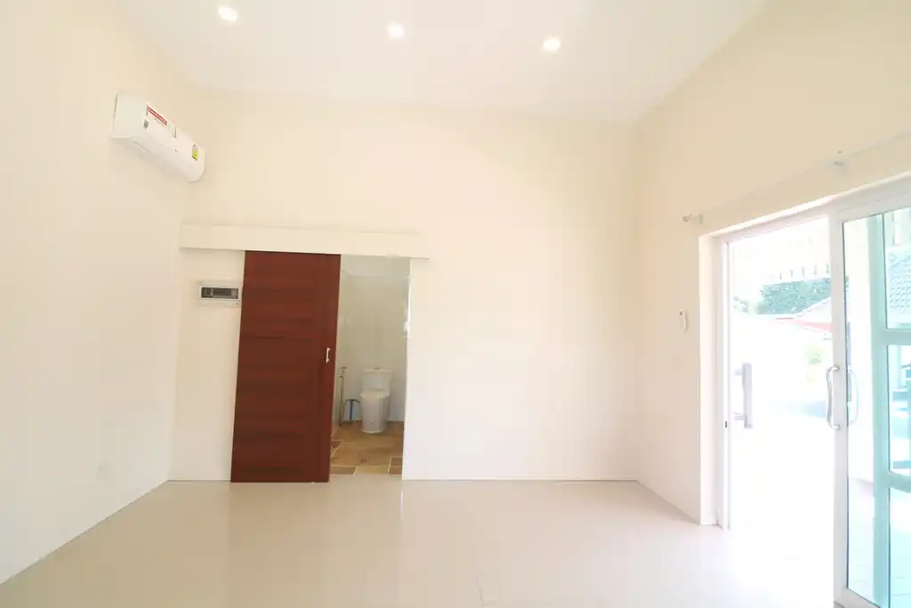 4 bedroom, 5 bathroom pool home on 1 rai for sale in Udon Thani, photo 46