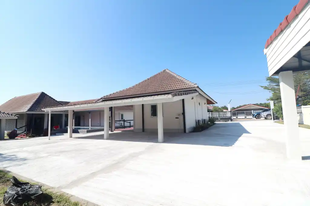 4 bedroom, 5 bathroom pool home on 1 rai for sale in Udon Thani, photo 8