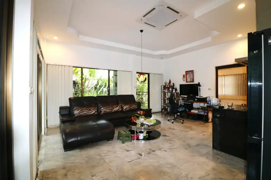Resort-style 3 bedroom, 3 bathroom pool villa for sale in Nong Sai, Udon Thani, photo 17