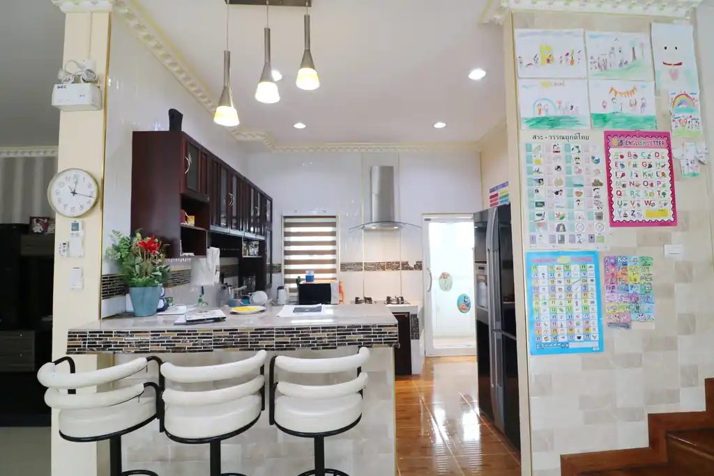 Spacious 4 bed, 4 bath corner house for sale in Mak Khaeng, Udon Thani, photo 13