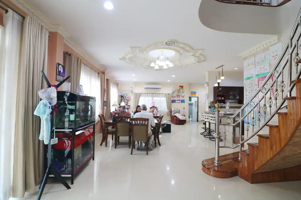 Spacious 4 bed, 4 bath corner house for sale in Mak Khaeng, Udon Thani, photo 23