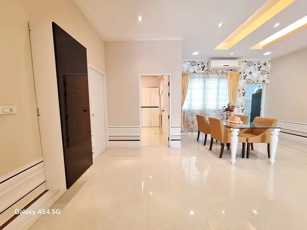 3 bedroom, 2 bath fully furnished corner home for sale in Nong Bua, Udon Thani, photo 16