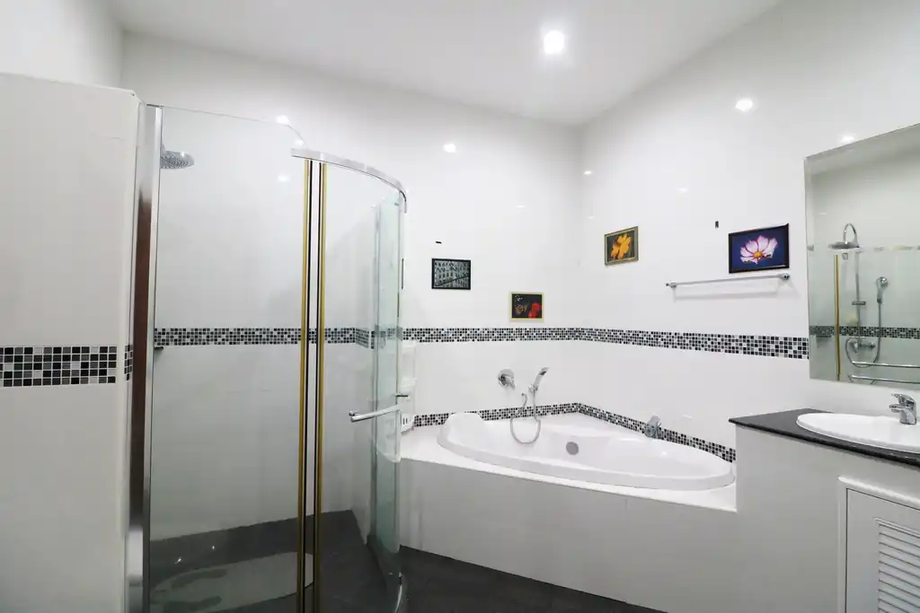 3 bedroom, 2 bathroom home for sale on large corner block, Thanadon Home Place, Udon Thani, photo 26