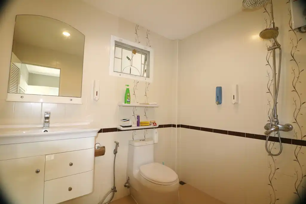 4 bed, 3 bath pool home for sale in Phapirom Park Villa, Khon Kaen, photo 31