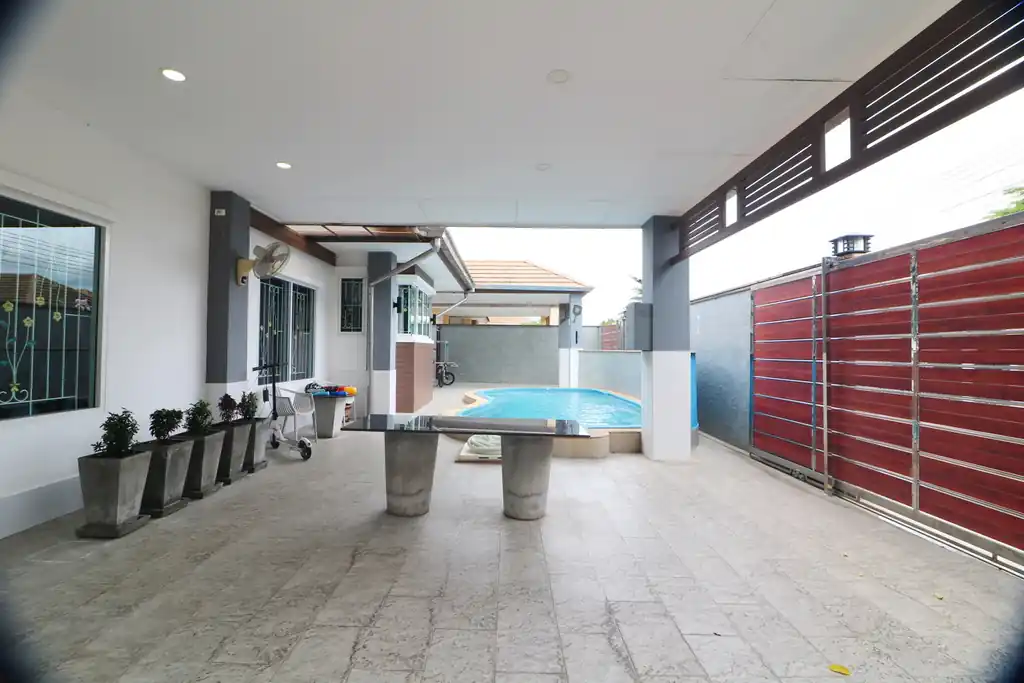 4 bed, 3 bath pool home for sale in Phapirom Park Villa, Khon Kaen, photo 39