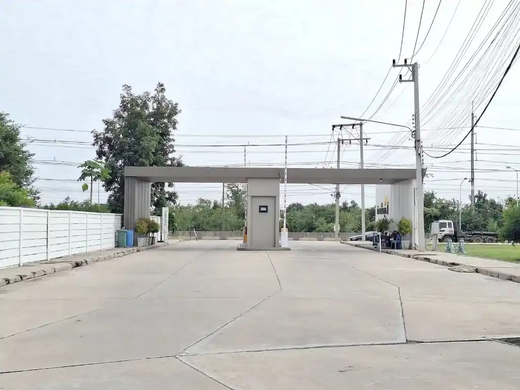 Modern 2 bedroom, 1 bathroom home for sale in Permsuk Village, Khon Kaen, photo 3