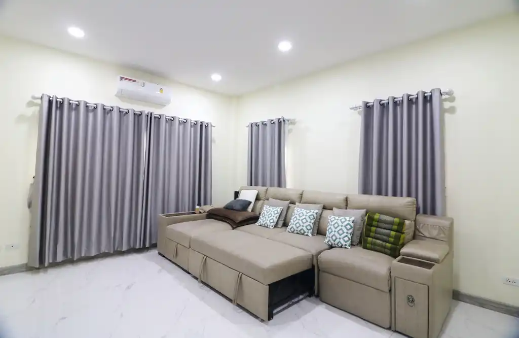 3 bedroom, 4 bathroom family home for sale on 560.4 sq m land in Mu Mon, Udon Thani, photo 11