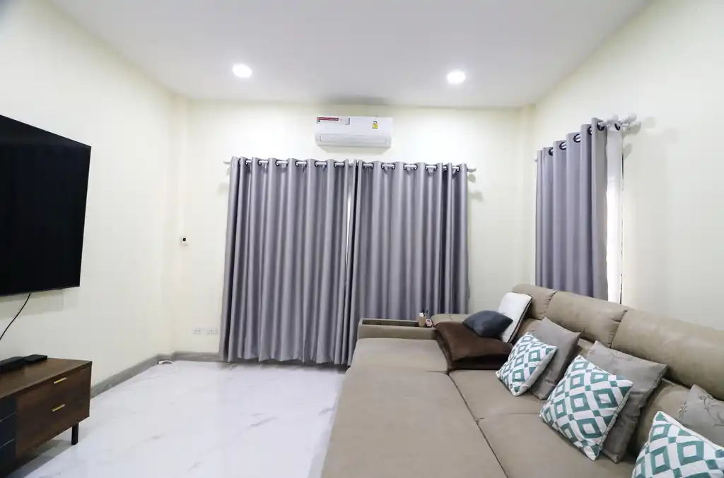 3 bedroom, 4 bathroom family home for sale on 560.4 sq m land in Mu Mon, Udon Thani, photo 12