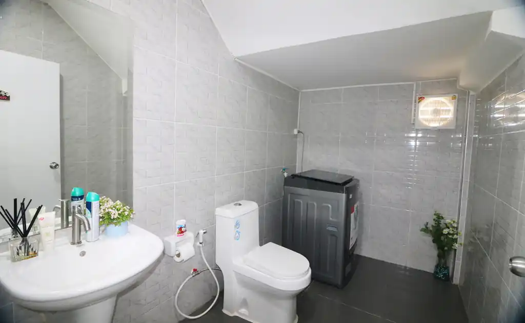 3 bedroom, 4 bathroom family home for sale on 560.4 sq m land in Mu Mon, Udon Thani, photo 19
