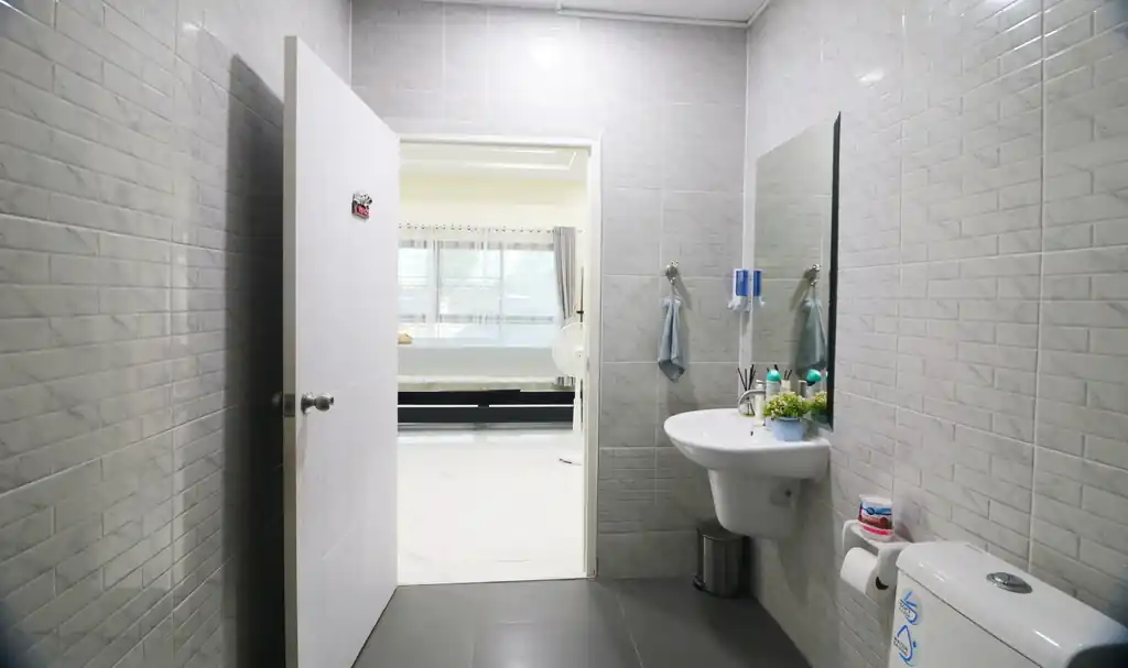 3 bedroom, 4 bathroom family home for sale on 560.4 sq m land in Mu Mon, Udon Thani, photo 20