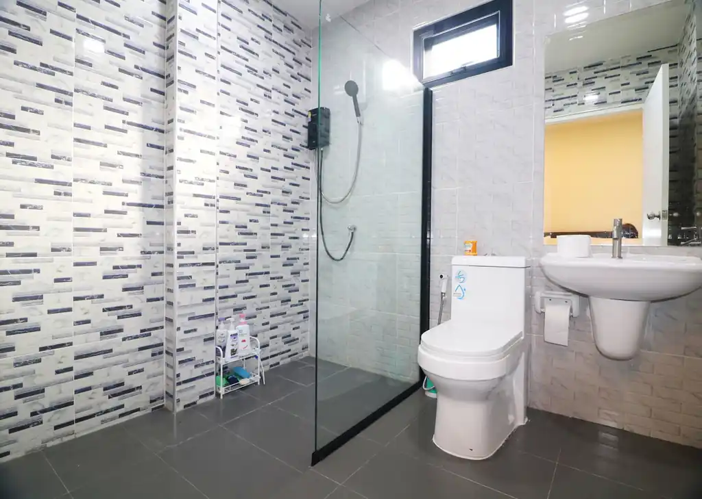 3 bedroom, 4 bathroom family home for sale on 560.4 sq m land in Mu Mon, Udon Thani, photo 34