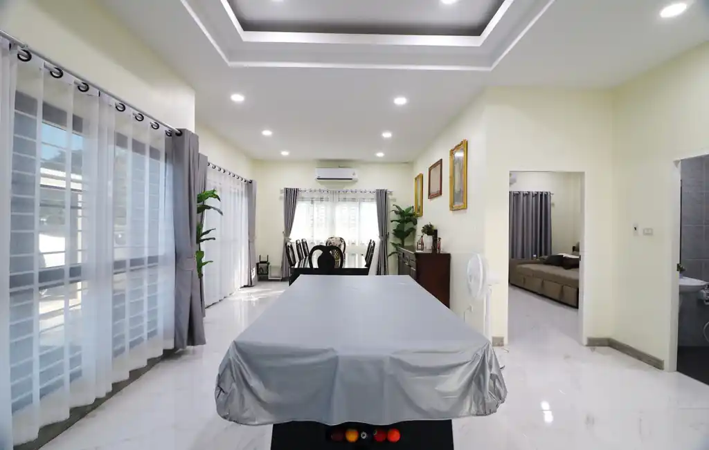 3 bedroom, 4 bathroom family home for sale on 560.4 sq m land in Mu Mon, Udon Thani, photo 6