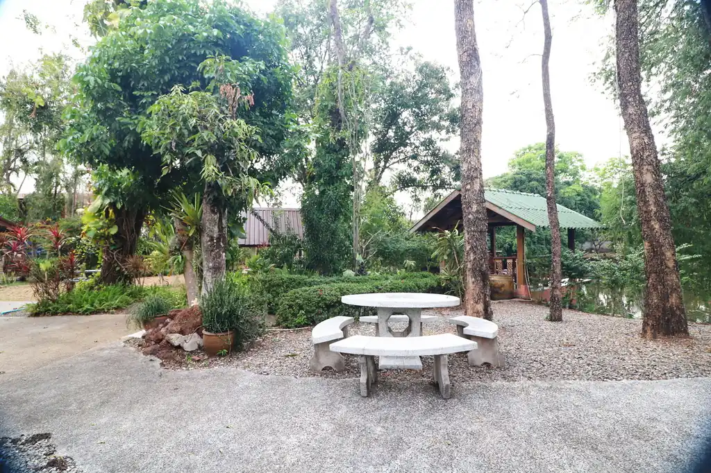 Rare Thai teak character two-story home for sale on 3,932 sq m, Nong Na Kham, Udon Thani, photo 7