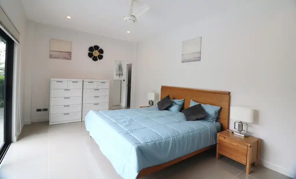 A barely lived-in 4 bedroom, 3 bathroom pool villa for sale in Khon Kaen at 8 Villas Riverside, photo 14