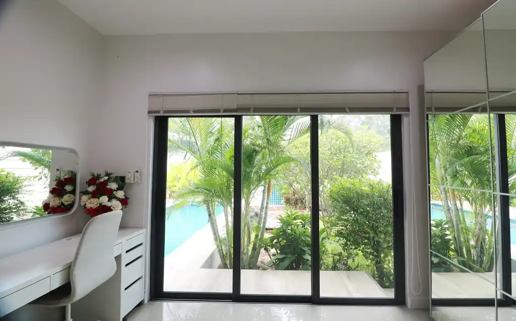 A barely lived-in 4 bedroom, 3 bathroom pool villa for sale in Khon Kaen at 8 Villas Riverside, photo 22