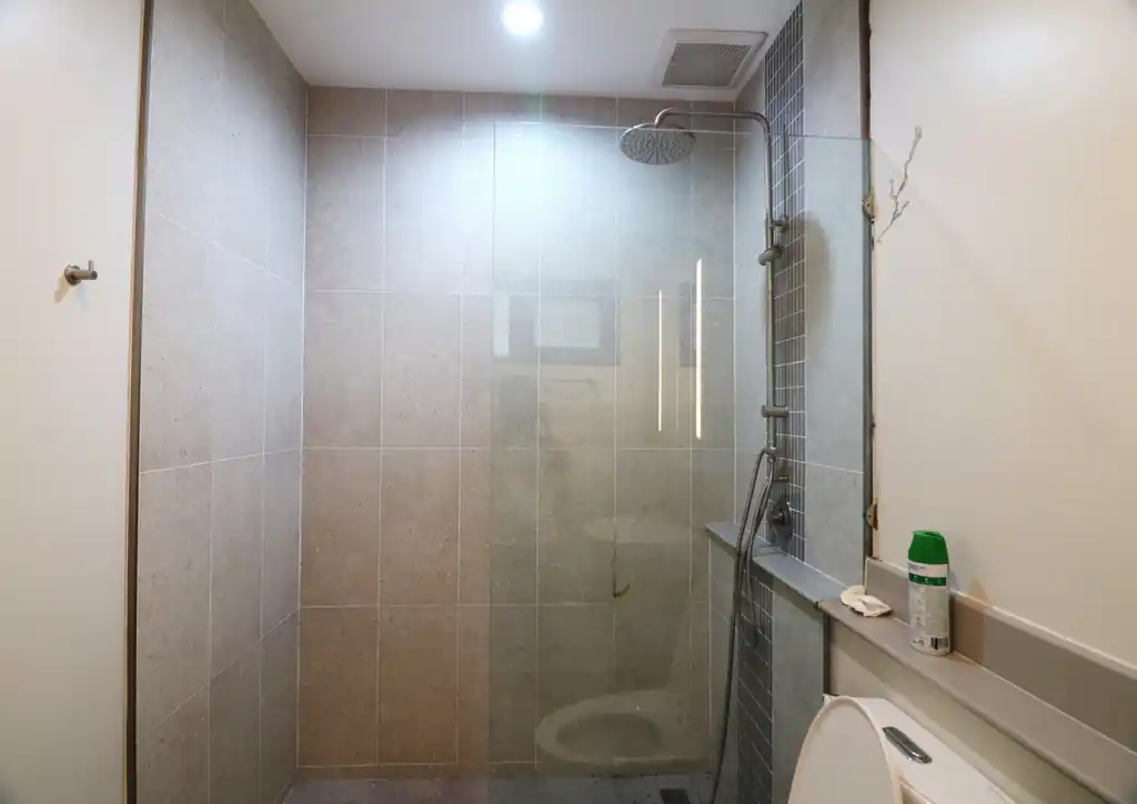 A barely lived-in 4 bedroom, 3 bathroom pool villa for sale in Khon Kaen at 8 Villas Riverside, photo 35