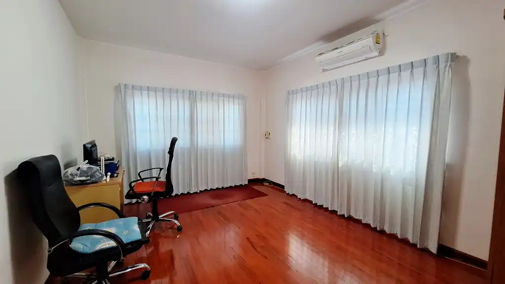 Move-in Ready 3 Brm, 3 Bth, 2 Level Majestic Home For Sale, Nong Khai City Center, Thailand, photo 31