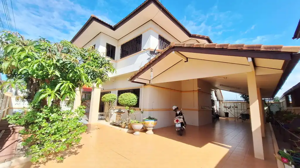 Move-in Ready 3 Brm, 3 Bth, 2 Level Majestic Home For Sale, Nong Khai City Center, Thailand, photo 4