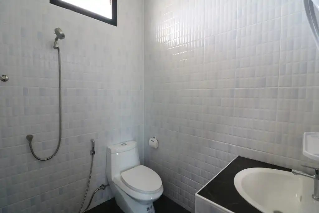3 bedroom, 2 bathroom home on 3+ rai for sale near Tha Bo, Nong Khai, photo 18