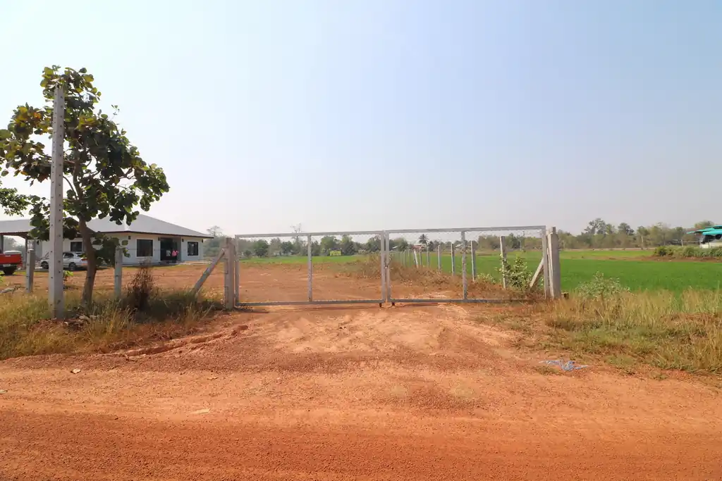 3 bedroom, 2 bathroom home on 3+ rai for sale near Tha Bo, Nong Khai, photo 2