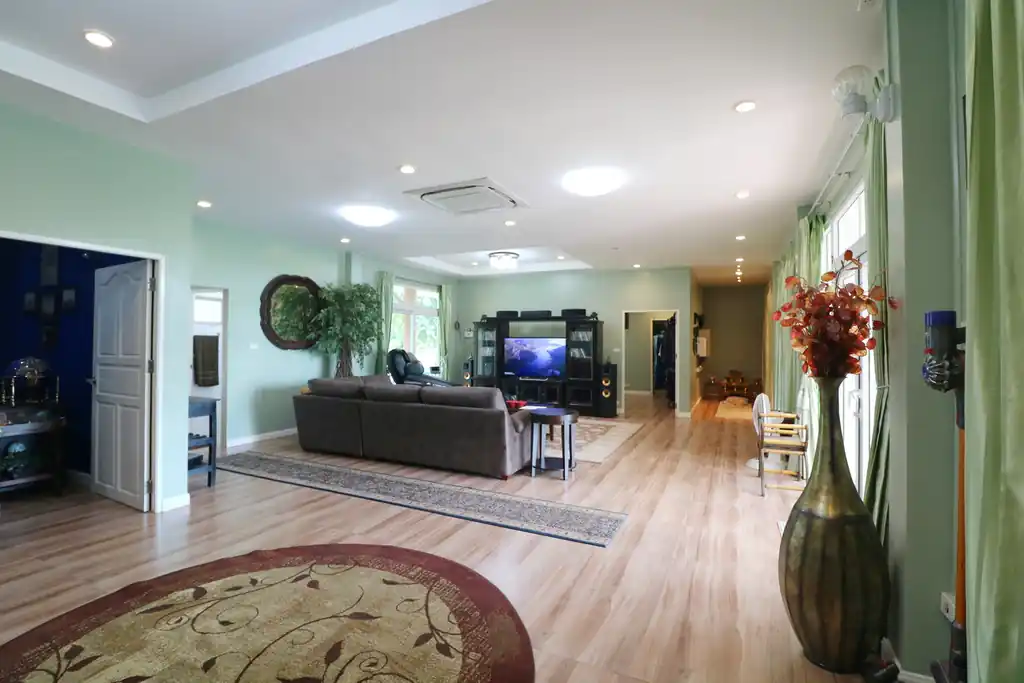 4 bedroom, 5 bathroom home and land for sale – about 6 rai – Wanon Niwat, Sakon Nakhon, photo 14