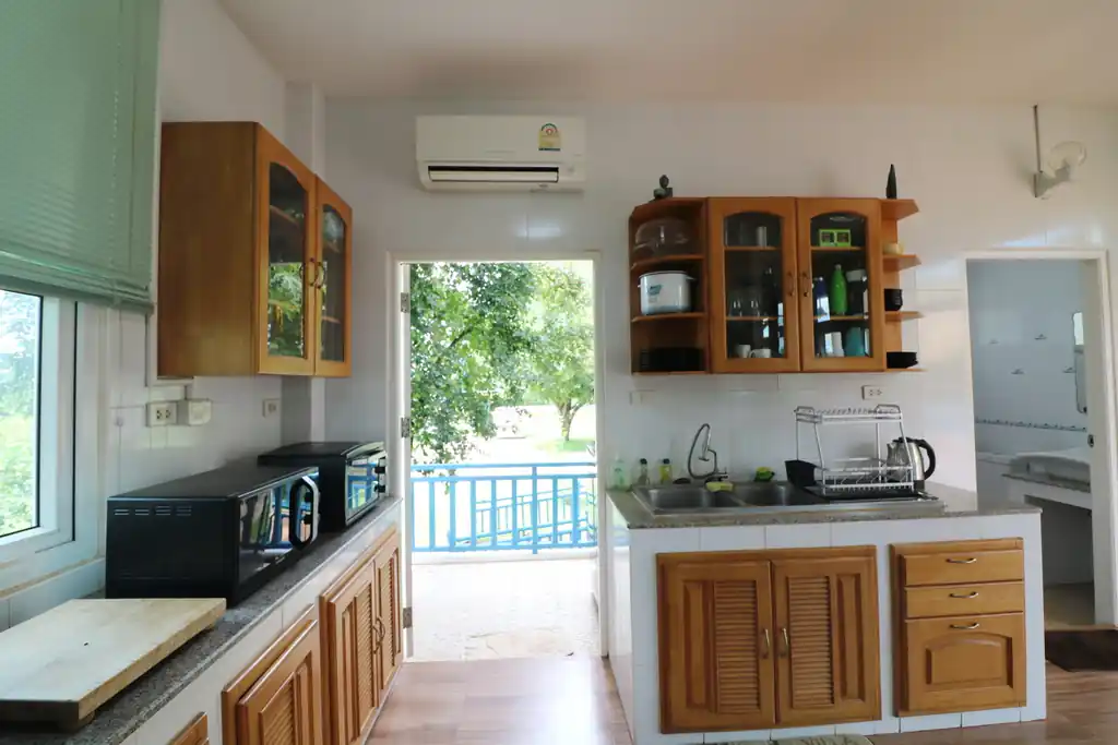 4 bedroom, 5 bathroom home and land for sale – about 6 rai – Wanon Niwat, Sakon Nakhon, photo 35