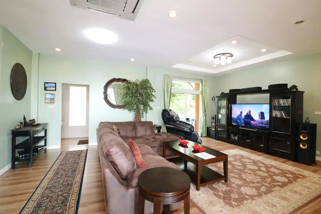 4 bedroom, 5 bathroom home and land for sale – about 6 rai – Wanon Niwat, Sakon Nakhon, photo 38