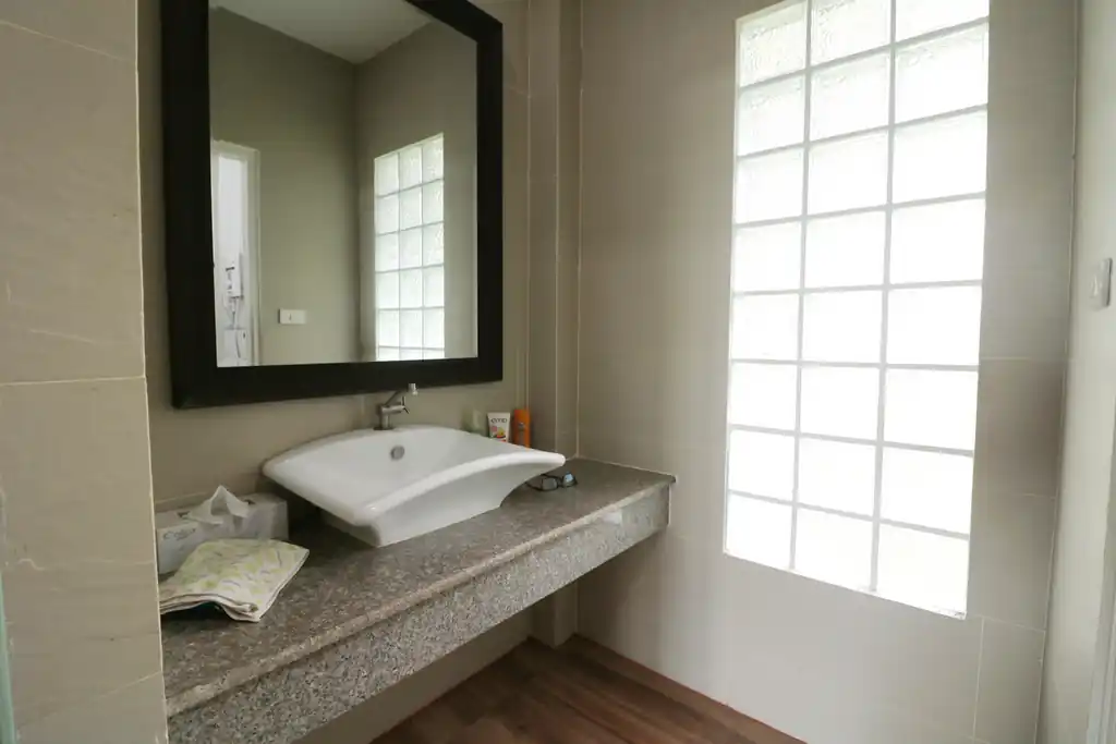4 bedroom, 5 bathroom home and land for sale – about 6 rai – Wanon Niwat, Sakon Nakhon, photo 42