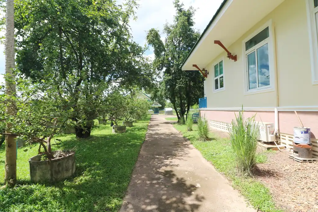 4 bedroom, 5 bathroom home and land for sale – about 6 rai – Wanon Niwat, Sakon Nakhon, photo 48