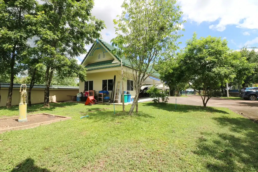 4 bedroom, 5 bathroom home and land for sale – about 6 rai – Wanon Niwat, Sakon Nakhon, photo 51