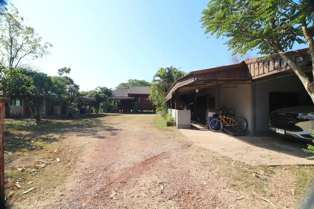 Authentic teak homes on 3+ rai of freehold land within Udon Thani city regions, photo 3