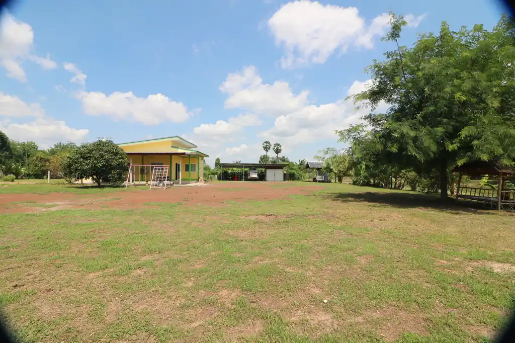 Affordable 2 bedroom, 1 bath home on 5.25 rai freehold land in Nong Han, Udon Thani, photo 5