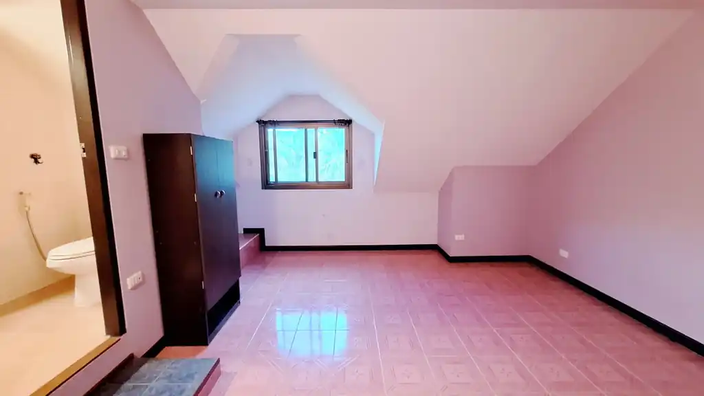 12-bedroom estate for sale near Red Lotus Lake, Udon Thani, Thailand, photo 31