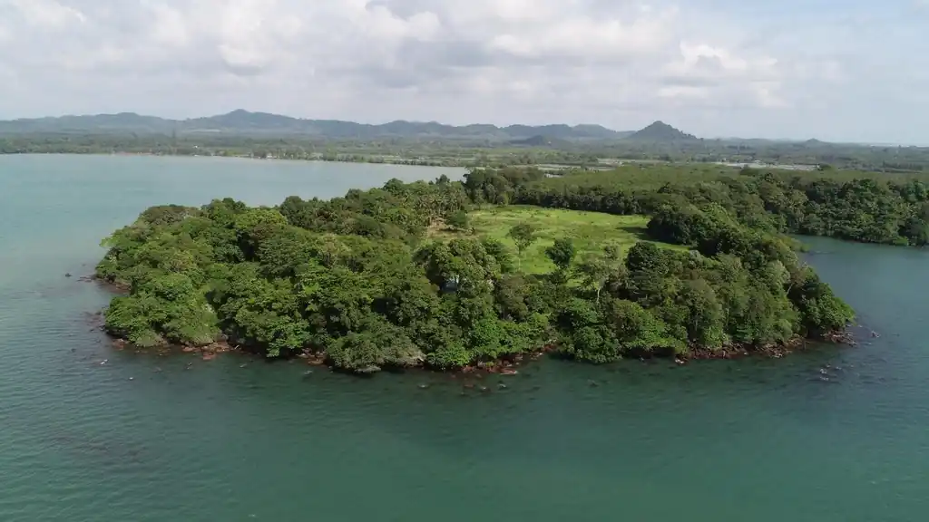 37 rai of peninsular land for sale in Trat, Thailand, photo 5